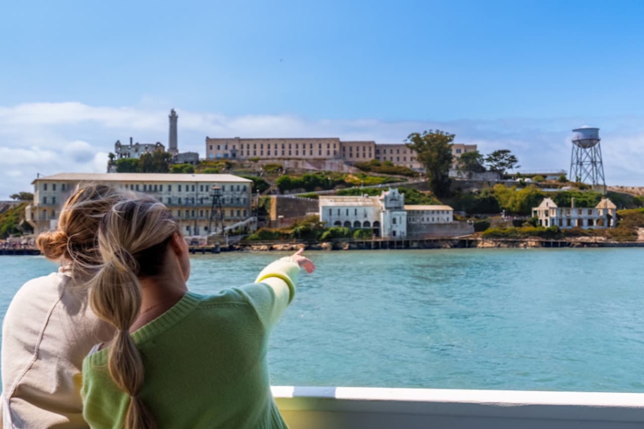 Official Alcatraz Island Admission Ticket + Audio Tour with Roundtrip Ferry by Alcatraz City Cruises - image 2